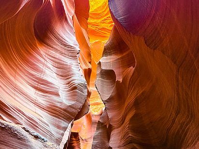 Upper vs Lower Antelope Canyon: Which One to Choose?