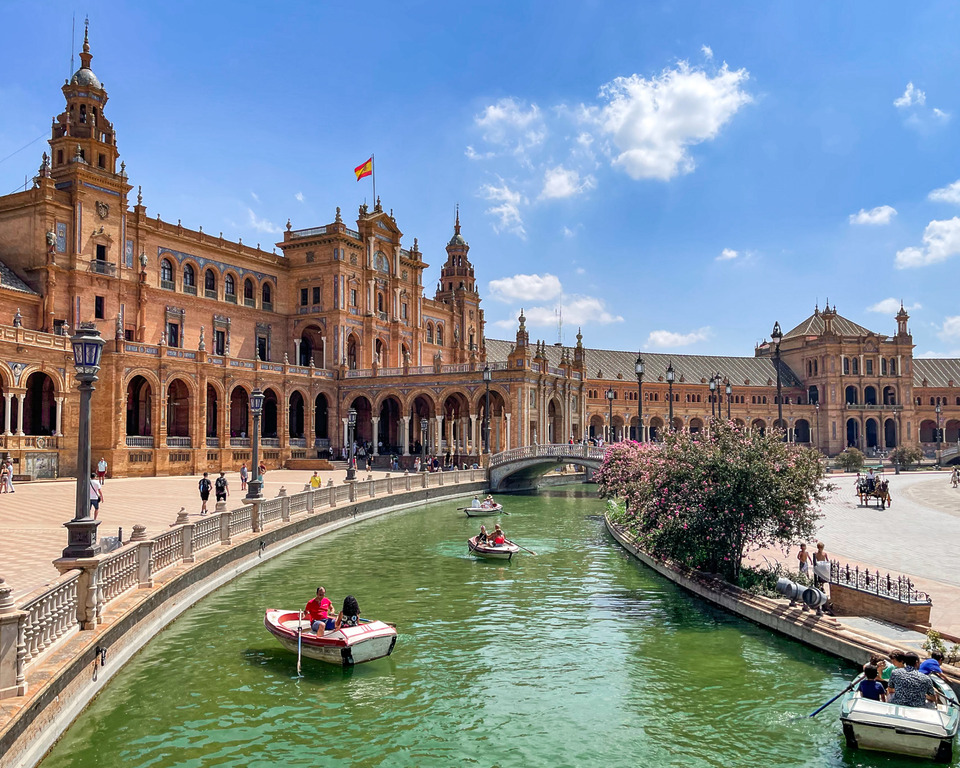 Plaza de Espana, Seville, Andalusia, Spain