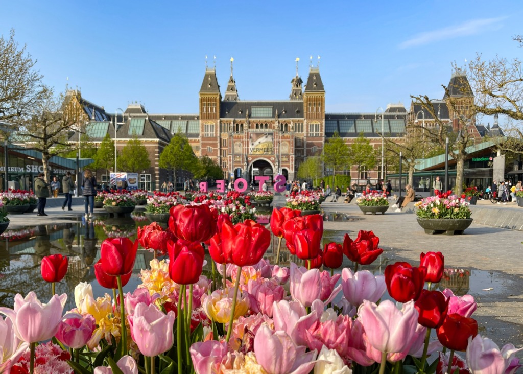 Tulip Fields in the Netherlands: Keukenhof & Other Best Places